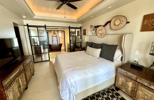 Los Cangrejos II y III Complejo | Presidential Suite, 2 Bedrooms, 2 Bath, Ocean View