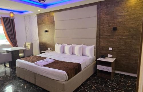 Ofin Hotel | Presken Kuramo Waters