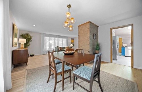 Erie Casa | Presque Isle Gateway: Cool 60s Ranch, 3 BR, 3 Bath, minutes from beach and shops