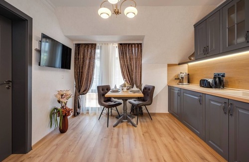 Varna City Centre Apartamento | Prestige Central Atelier 8