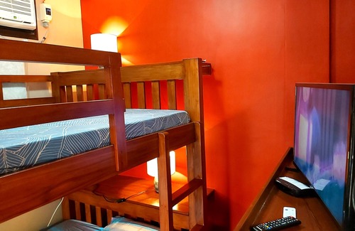 San Narciso Casa | Prestige Grounds Guesthouse with Lap Pool and Billiards