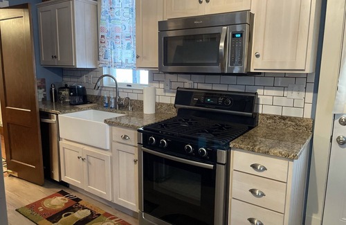Jones Mills Casa | Prestige House is your Mountain Home away from Home! So Spacious!