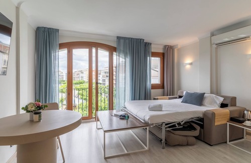 Roses Town Center Hotel | Prestige Mar y Sol