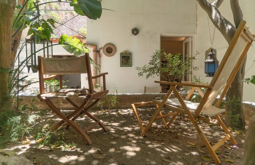 Lipari Historic Centre Apartamento | Prestigiosa casa histórica con jardín privado, bajo los muros del Castillo