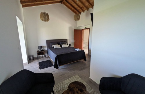 Feteira Hotel | PRETO the BLACK room