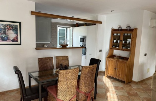 Sa Rapita Chalet De Esquí | BONITA Y ACOGEDORA CASA CON PISCINA, BICICLETAS, JUEGOS