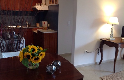 Rafina Apartamento | Bonito apartamento en el segundo piso con vista al mar