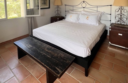 Cuers Casa | Pretty country house with swimming pool 20 minutes from the sea!