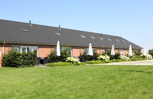 Haaksbergen Apartamento | Pretty Farmhouse in Haaksbergen near Forest