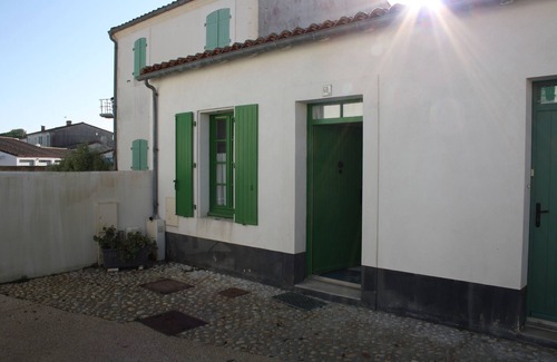 La Couarde-sur-Mer Casa | BONITA CASA en Urbanización Privada, Piscina / Tenis Cerca de playa de arena