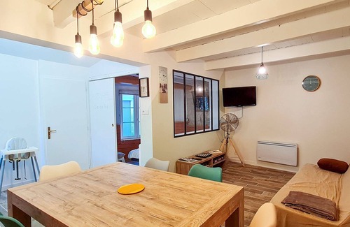 La Couarde-sur-Mer Casa | Pretty house with courtyard in the village center