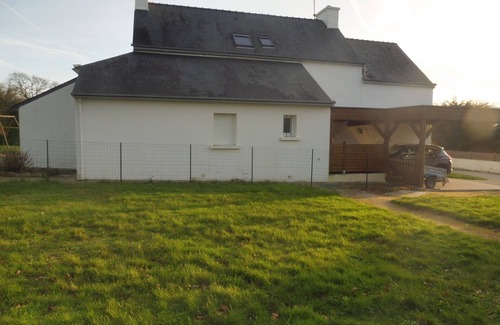 Nevez Casa | BONITA CASA UBICADA ENTRE CAMPO Y MAR