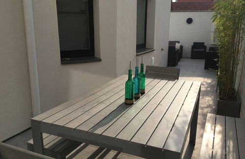 Knokke Casa | Bonita casa reformada con gusto no muy lejos del comercio y del mercado.