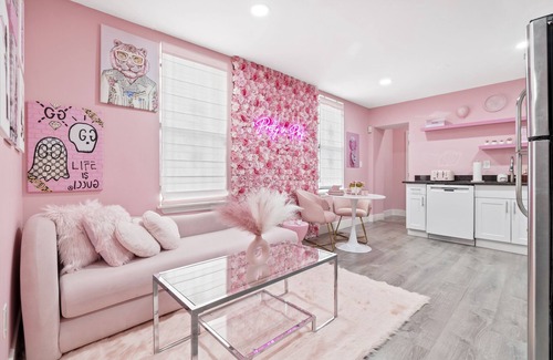 North Philadelphia West Casa | Pretty in Pink Double House