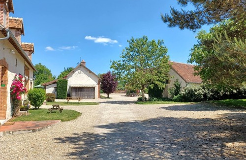 Lassay-sur-Croisne Apartamento | Pretty little Solognot apartment