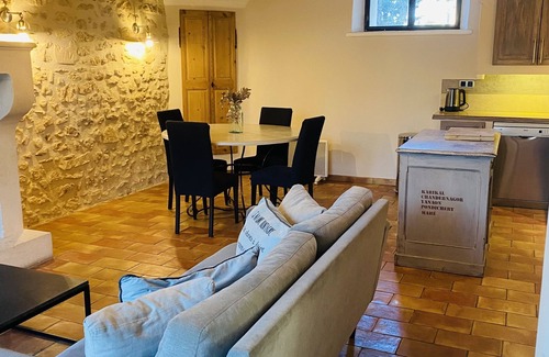 St.-Remy-de-Provence Casa | bonito mazet con piscina a 2 pasos del centro del pueblo