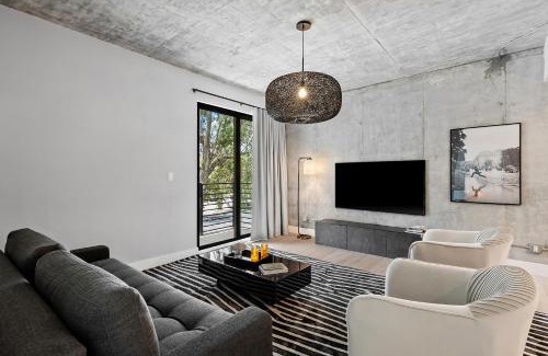 Flagler Village Apartamento | Pretty Rola 201 Luxury 1B1B w King Bed at Downtown Fort Lauderdale