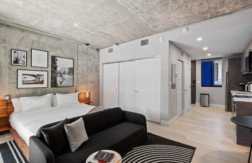 Flagler Village Apartamento | Pretty Rola 203 Deluxe Apartment with King Bed Close to Beach and Downtown
