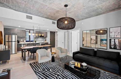 Flagler Village Apartamento | Pretty Rola 204 Upscale Spacious 1B1B Apt w King Bed at Downtown Ft Lauderdale