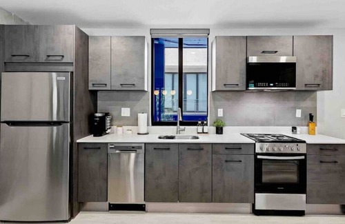 Flagler Village Apartamento | Pretty Rola #204 Upscale Spacious 1/1 Apt. w King Bed at Downtown Ft. Lauderdale