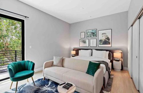 Flagler Village Apartamento | Pretty Rola 304 Luxury Apt w King Bed Central Area