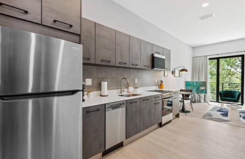 Flagler Village Apartamento | Pretty Rola 304 Luxury Apt w King Bed Central Area