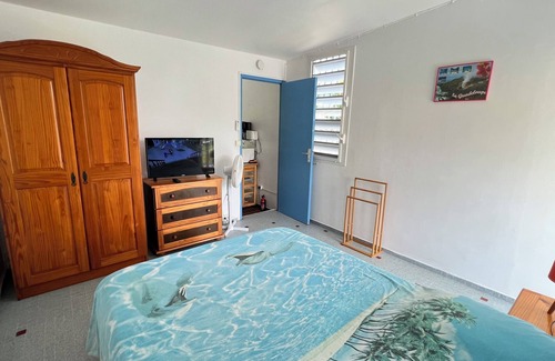 Pointe de la verdure Apartamento | Pretty studio between sea and town, quiet and close, garden, 3 min from beach