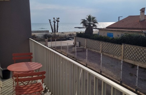 Saint-Cyprien Plage Apartamento | BONITA T2, MAGNÍFICAS VISTAS AL MAR Y LA MONTAÑA, PLAYA CENTRAL, WIFI, AIRE ACONDICIONADO