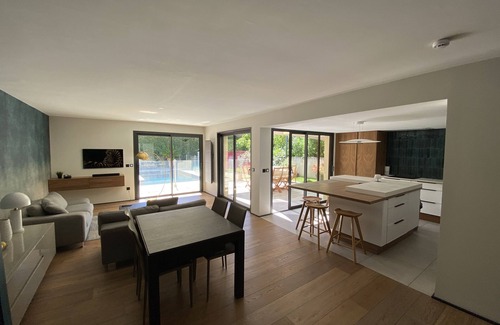 Alco Villa | casa de pueblo bonita con jardín y piscina en Montpellier