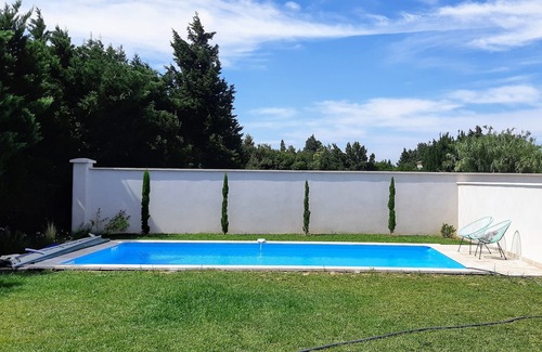 Mouries Villa | Bonita villa provenzal en el corazón del pueblo de Mouriès en los Alpilles