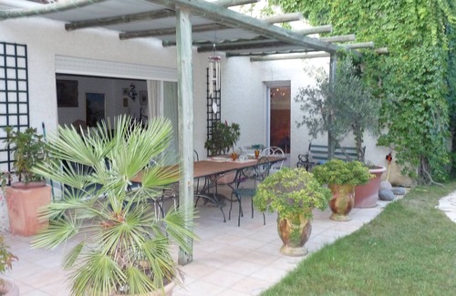 Saint-Gely-du-Fesc Villa | Bonita villa con jardín y piscina entre mar y montaña Título
