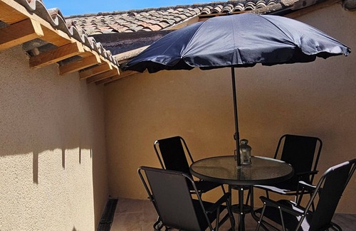 Lauris Casa | Pretty village house