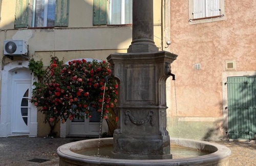 Callas Casa | Pretty village house with character in Provence