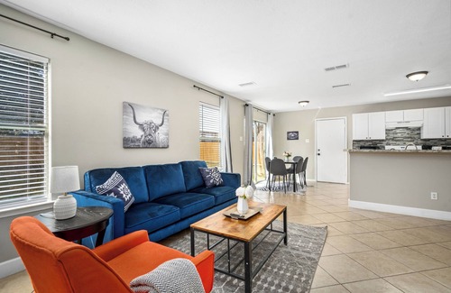 Barker Casa | Price Drop! Entire 4BR[10% OFF]Home| Wi-Fi & More-MD