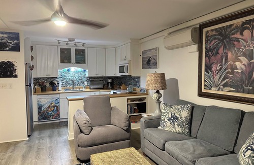 Historic Lahaina Front Street Condominio | Gema oculta frente al mar frente al mar
