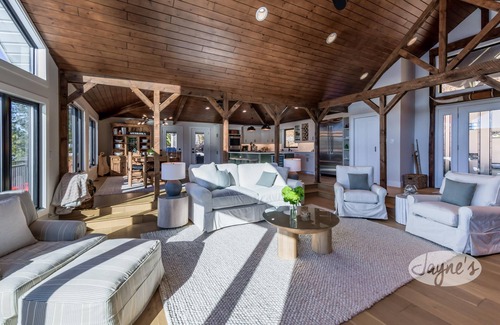 Rosseau Cabaña | Priceless views at this 6 bed, 5 bath Cottage + 1 bed Bunkie