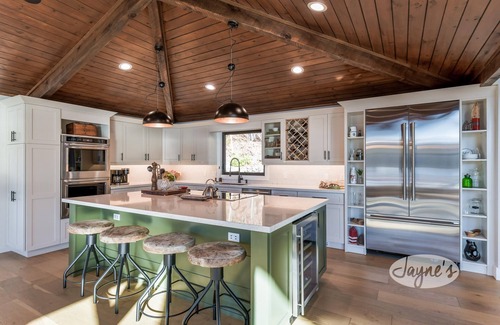 Rosseau Cabaña | Priceless views at this 6 bed, 5 bath Cottage + 1 bed Bunkie