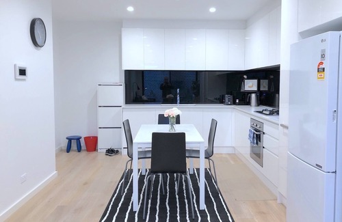 Bentleigh Apartamento | Pride Benleigh Apartment with Garden