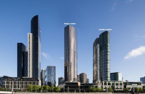 Southbank Apartamento | Prima Tower - Penthouse Style Super-sized Apartment with Balcony by Casino and MCEC