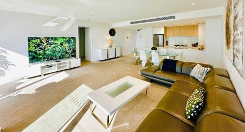 Southbank Apartamento | Prima Tower - Penthouse Style Super-sized Apartment with Balcony by Casino and MCEC