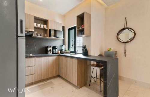 12th Street Apartamento | Prime 5th Ave Stay - 2BR with King Beds & City Views