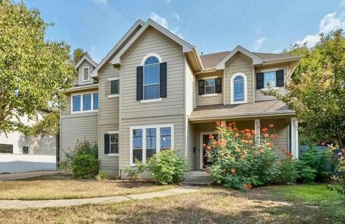 Westfield Casa | Prime Austin 6beds with Hot Tub & Gym