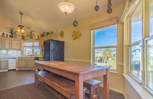 Galveston Casa | Prime Beachfront Home..Close to All Galveston Has to Offer!!