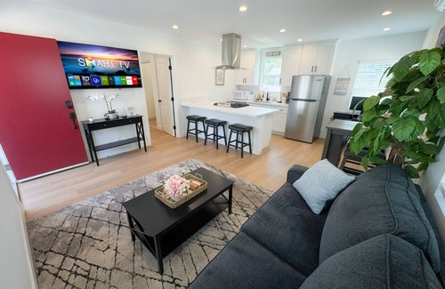 Burbank Apartamento | Prime Burbank Location – New 1 Bedroom Near Studios, Dining, Museums & More!