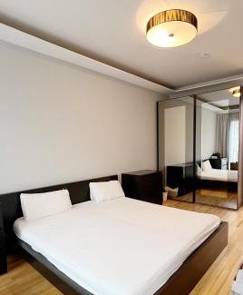 Tiergarten Apartamento | Prime Comfort Apartment with Balcony & Free Parking