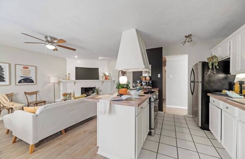 North Richland Hills Casa | PRIME LOCATION ALERT! 3 Bed 2Ba Luxury Home