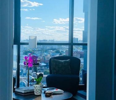 Fortitude Valley Apartamento | Prime Located Luxe 2 BR Sky Home/Sensational Views