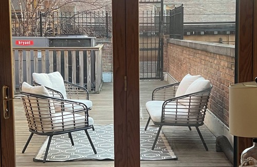 Wicker Park Apartamento | Prime Location! 3-bedroom apartment, plus OFFICE Den in vibrant Wicker Park