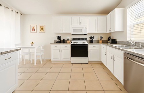 Indian Wells Apartamento | Prime Location! 3BD/2BA Villa