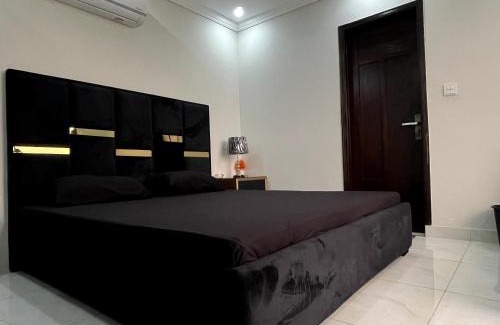 Bahria Town Apartamento | Prime Location - Cheap Rent - Eiffel Garden